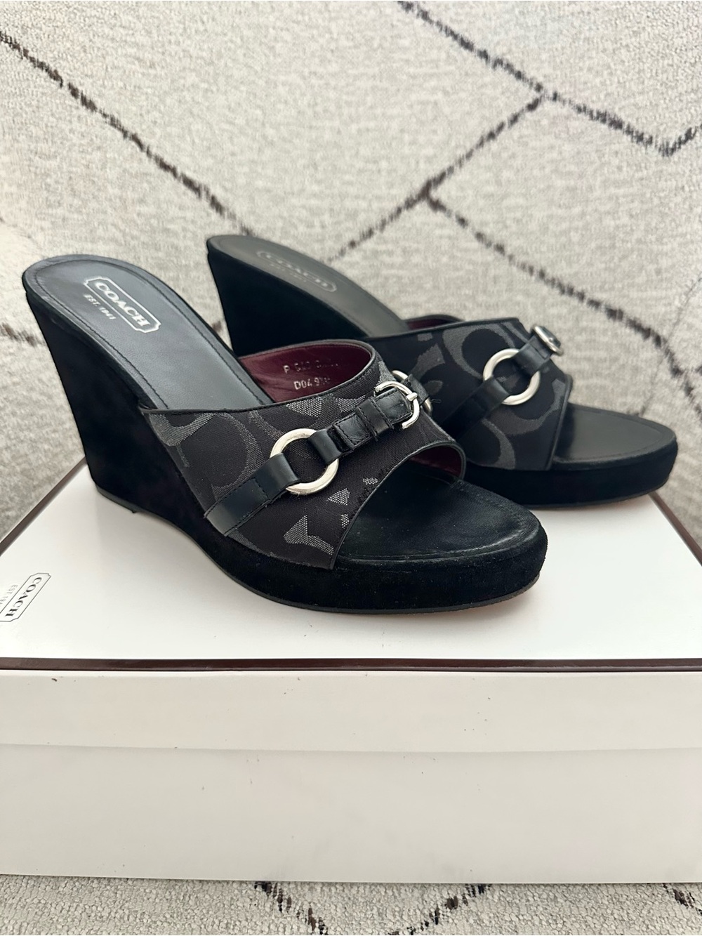 Coach Chrissie Wedge Sandals VTG Black Signature Canvas Leather Velvet Heel 9.5